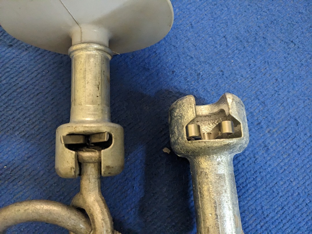 isolateur composite norme 11